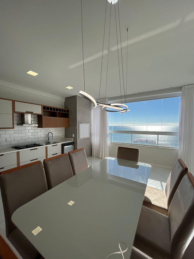 V10021 - Vyllar Beach, 2 suítes, Mobiliado, Porto Belo.
