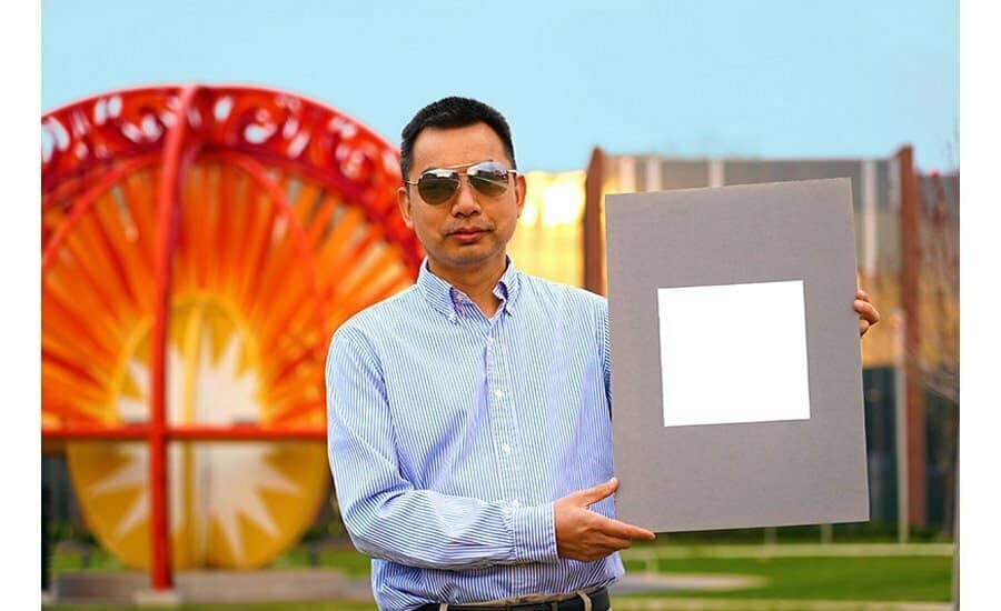 ruan xiulin portraitLO 900x550 1 3 motivos para pintar seu edificio ou casa de cor branca